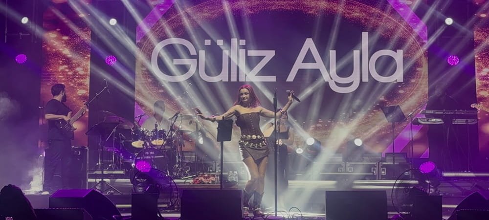 Festivalin ilk gecesine Güliz Ayla damga vurdu