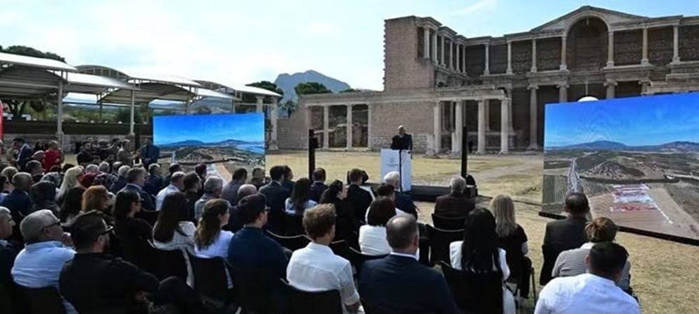 MANİSA’NIN BİNLERCE YILLIK MİRASINA GÖKYÜZÜNDEN KALKAN